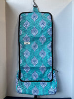 Scout Beauty Burrito Hanging Toiletry Bag