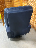 Palliser de Mexico Blue Power Reclining Chair, 2 Available, PRICED INDIVIDUALLY $275 each ***HEAVY ITEM***READ DETAILS ON PICK UP POLICY***