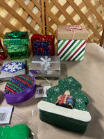 O- Christmas Gift Box Lot, 15 pc