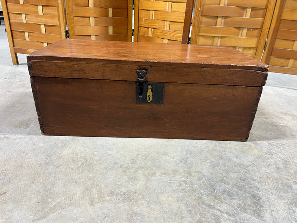 Petite Vintage Trunk