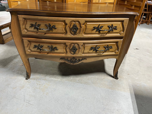 Antique French Country Commode/Chest of Drawers ***HEAVY ITEM***