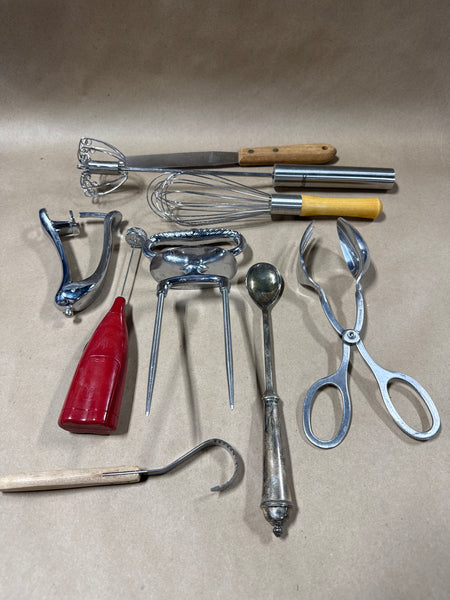 Lot Of Kitchen Items