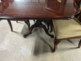 Drexel Dining Table with 2 Leaves, Table Pads and 8 Chairs***HEAQVY ITEM***READ DETAILS ON PICK UP POLICY***