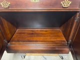 Statton Oldtowne Lighted China Hutch ***HEAVY ITEM***READ DETAILS ON PICK UP POLICY***