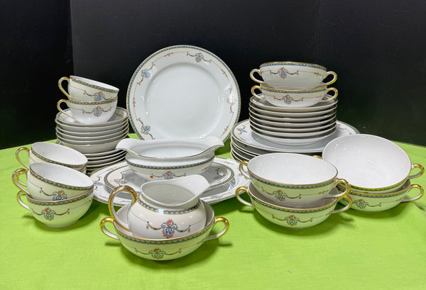 42-Piece Noritake Japan Laureate China Set