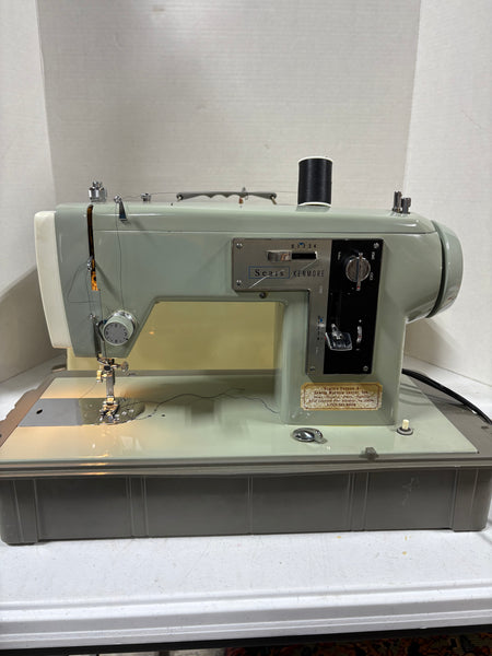 Sears Kenmore Model 84 Sewing Machine w/Storage Case