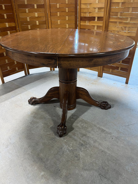 Claw Foot Round Table ***HEAVY ITEM***