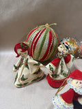 Small Lot Of Vintage Ornaments