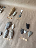 Lot Of Arrowheads (D)