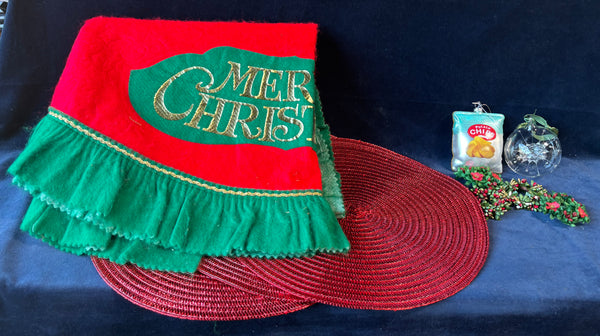 Assorted Christmas Decor Lot
