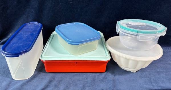 Assorted Plastic Kitchen Containers Lot (5)