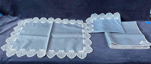 Cloth Placemat/Napkin Lot (6)