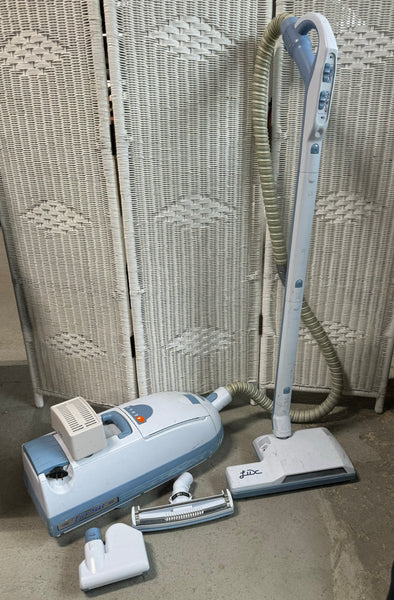 Aerus Lux 9000 Canister Vacuum C134F with Attachments (WORKS) AS IS (READ DESCRIPTION CAREFULLY) Electrolux