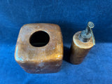 Bathroom Accessorie Lot (2)