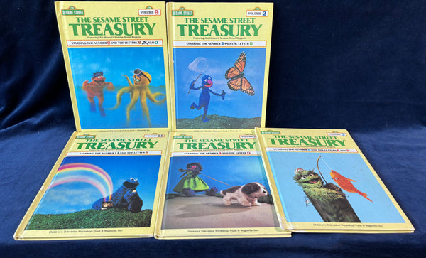 (AA)Lot Of 5 Sesame Street Books