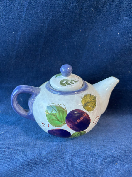 Oneida Vintage Fruit Hand Painted Small Tea Pot