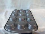 12-Cup Muffin Pan Covered Carrier