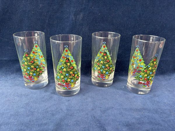 Set Of 4 Action Christmas Tree Holiday Glasses