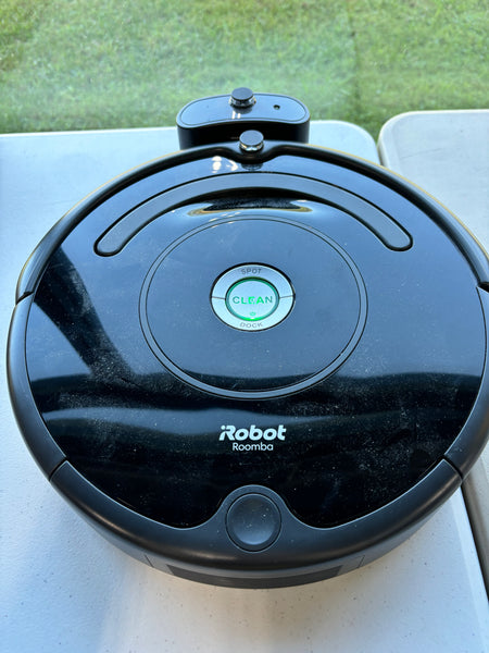 iRobot Roomba w/Charging Dock