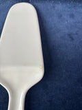 Blue Willow Hostess Porcelain Cake Server