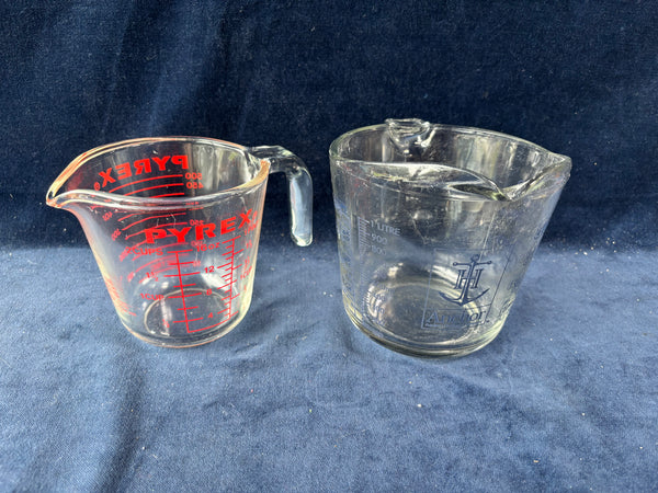Pair of Measuring Cups