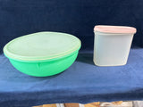 Lot Of Tupperware (2)