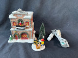 Department 56 Holiday Charm “Fire Station No. 1” (A7), Light Works