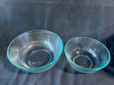 Pyrex Mixing Bowl Set of 4 W/Lids