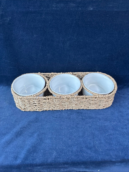 Hand-Woven Seagrass Basket with Ceramic Bowls For Chips And Dip
