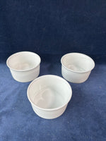 Hand-Woven Seagrass Basket with Ceramic Bowls For Chips And Dip