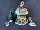 Dept.56 “Naughty Or Nice Detective Agency” Set, Works (B12)