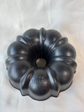 Nordic Ware Bundt Cake Pan (A)