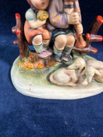 (C) Goebel Hummel Figurine Eventide #99 *Read Description*