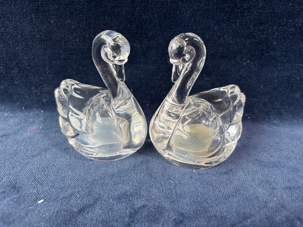 Glass Swan Salt And Pepper Shaker Set