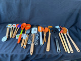 Halloweeen Spatula/Utensil Lot (21)