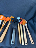 Halloweeen Spatula/Utensil Lot (21)