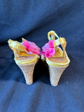 Jaclyn Smith Cork Wedge Sandals T Strap Floral Print Fabric Women’s Size 8M (C)
