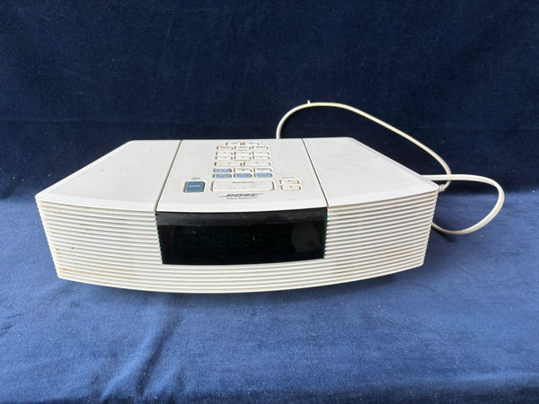 Bose Wave AWRC-1P Stereo, Powered On