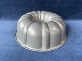 Bakers Secret Bundt Cake Pan