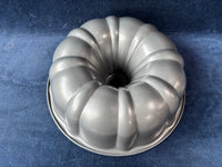 Bakers Secret Bundt Cake Pan