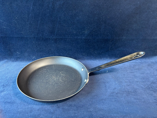 All Clad 9 Inch Non-Stick Frying Pan Skillet