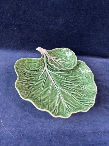Bordallo Pinheiro Chip & Dip Serving Dish Plate Cabbage Leaf Green Majolica *Read Description*