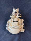 Big Teeth Curious Cat High Gloss Glaze Ceramic Coin Piggy Bank