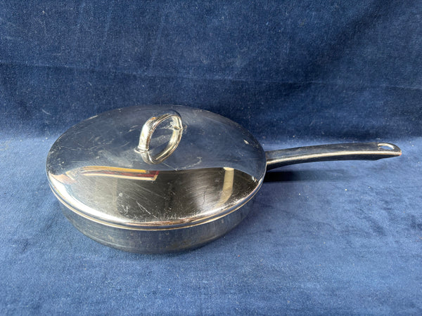Unbranded Skillet With Lid