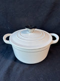 Crofton 2 Qt (2L) Cast Iron Mini Dutch Oven White With Lid
