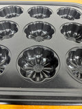 Le Creuset Toughened Non-Stick Bakeware 12 Cup Flower Tray