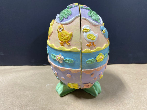 Vintage Hinged Easter Egg Diorama