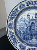 (D) Wedgwood Yale University Old Library 1844 Blue & White Dinner Plate
