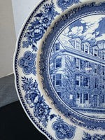 (H) Wedgwood Yale University Connecticut Hall 1752 Blue & White Dinner Plate