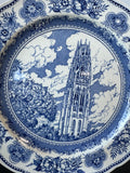 (I) Wedgwood Yale University Harkness Memorial Tower 1921 Blue & White Dinner Plate